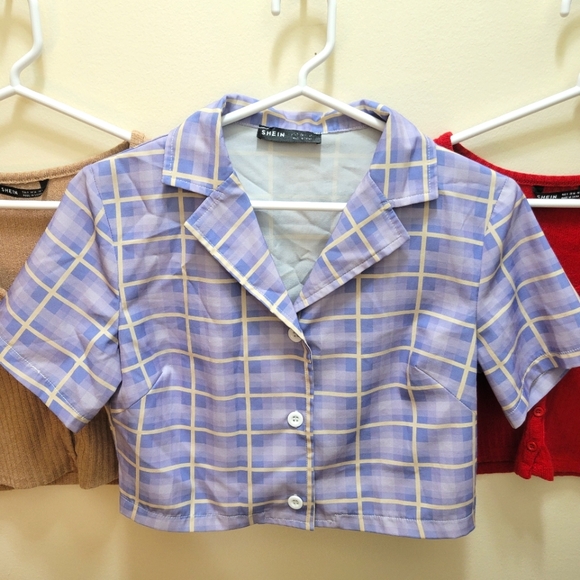 SHEIN BUNDLE! Button Down Crop Tops - Picture 2 of 16